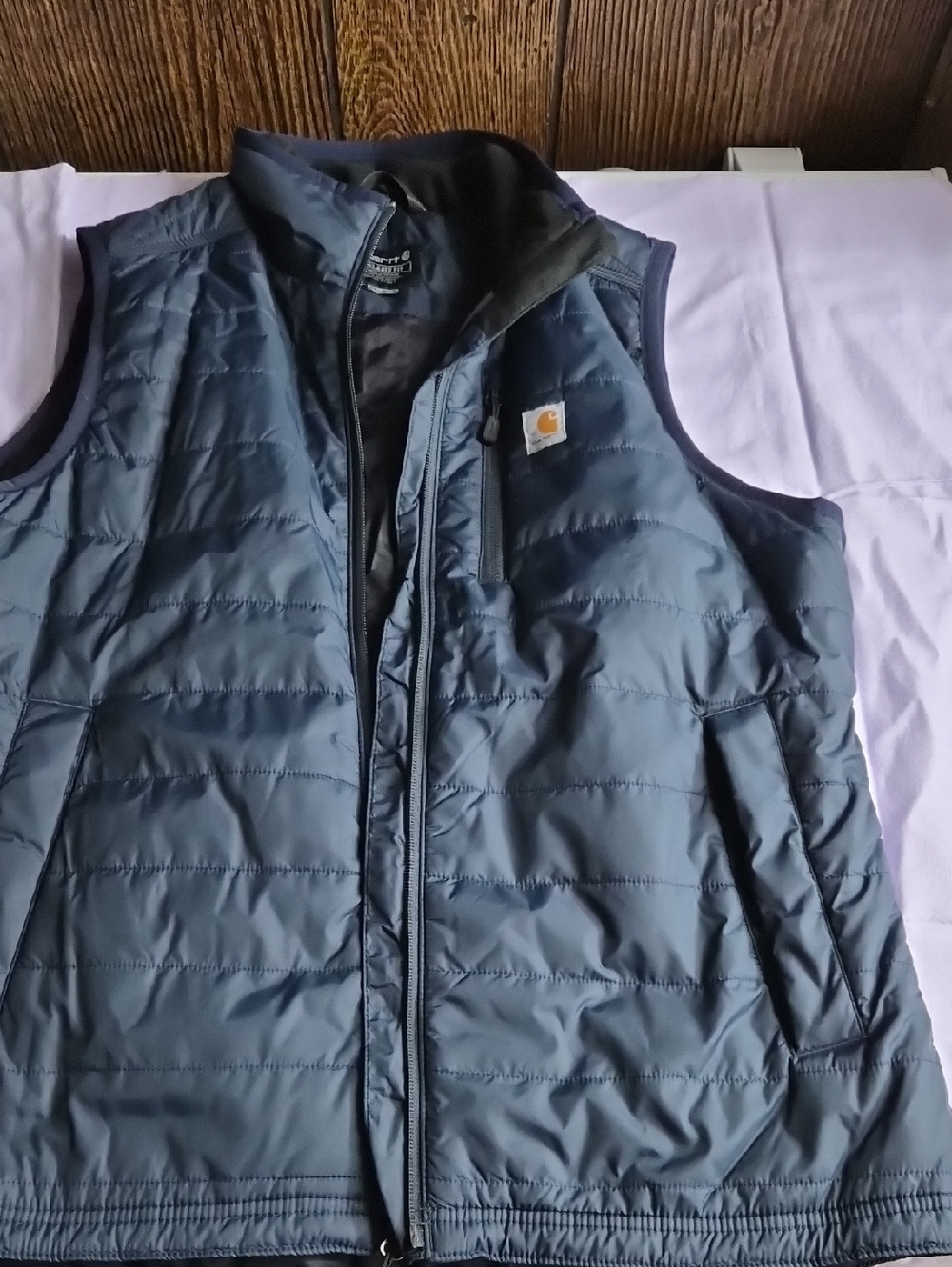 Carhartt Men’s Blue Quilted Insulated Vest with Chest Pocket Never Worn